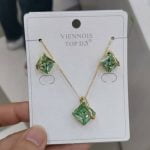 Ensemble collier et boucles d'oreilles Femme